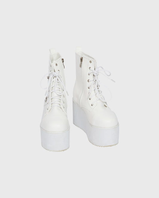 Unbranded Flatform lace up booties