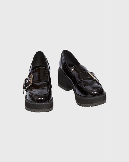 YUU JOU Patent chunky sole loafers